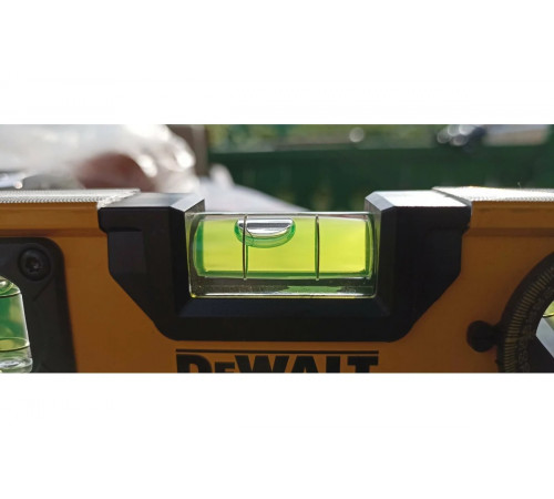 Уровень DEWALT ТОРПЕДО 25см DWHT0-43003