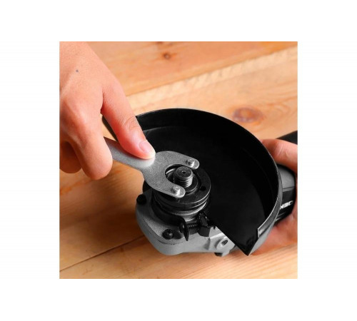 Угловая сетевая шлифмашина DEKO DKAG850063-2204 063-2204 Угловая сетевая шлифмашина DEKO DKAG850063-2204 063-2204