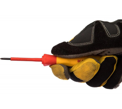 Крестообразная отвертка KNIPEX KN-982400 Крестообразная отвертка KNIPEX KN-982400