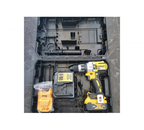 Ударная дрель-шуруповерт DEWALT DCD996NT