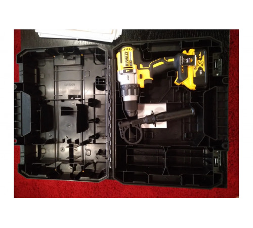 Ударная дрель-шуруповерт DEWALT DCD996NT