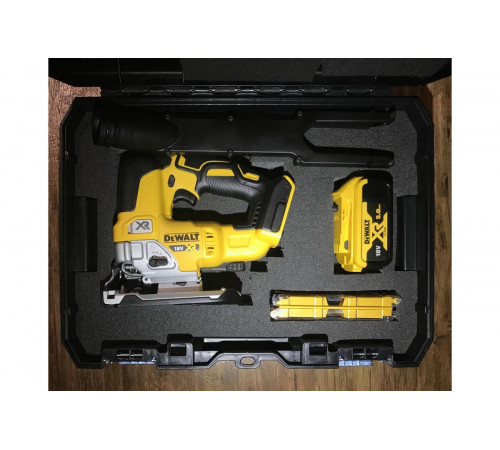 Бесщёточный лобзик DEWALT 18.0 В XR DCS334N