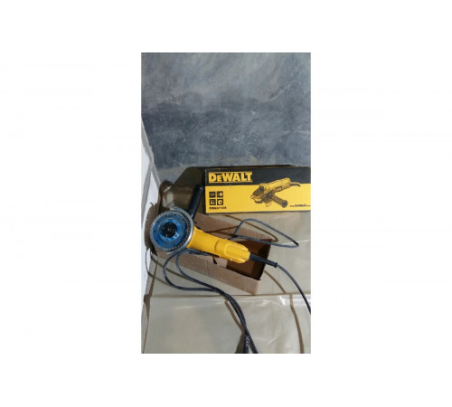 Угловая шлифмашина DEWALT DWE8110S