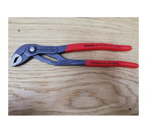 Универсальные переставные клещи KNIPEX КОБРА KN-8701250 Универсальные переставные клещи KNIPEX КОБРА KN-8701250