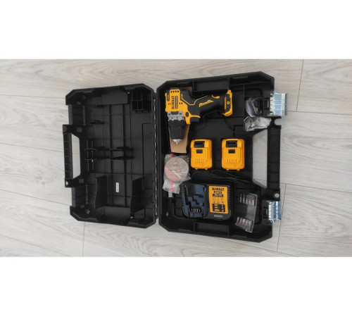 Компактная дрель-шуруповерт DEWALT 12 В XR DCD701D2-QW