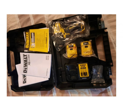 Компактная дрель-шуруповерт DEWALT 12 В XR DCD701D2-QW