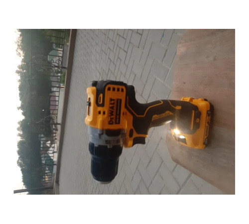 Компактная дрель-шуруповерт DEWALT 12 В XR DCD701D2-QW