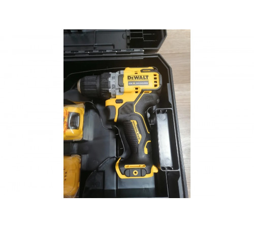 Компактная дрель-шуруповерт DEWALT 12 В XR DCD701D2-QW
