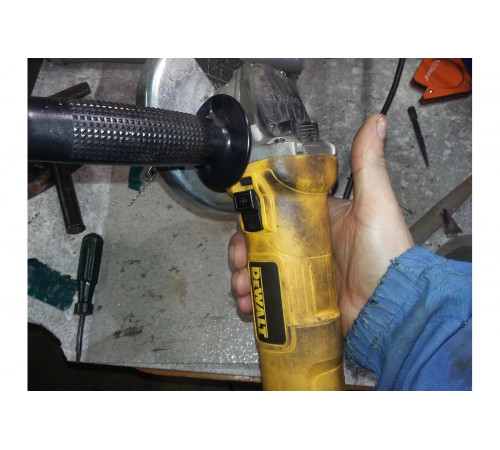 Болгарка (УШМ) DEWALT DWE 4051