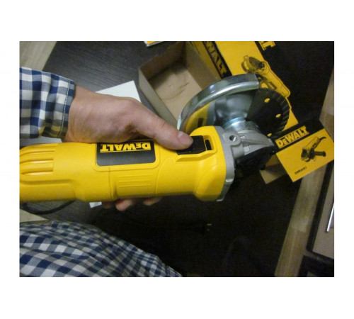 Болгарка (УШМ) DEWALT DWE 4051