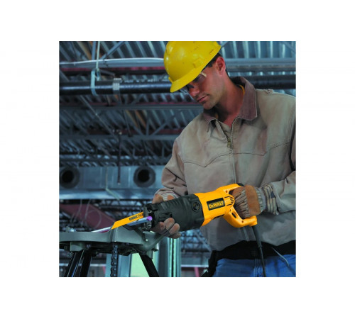 Сабельная пила DEWALT DW 311 К