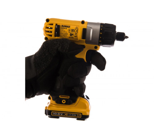 Аккумуляторный шуруповерт DeWALT DCF 610 D2