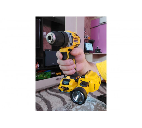 Аккумуляторный фонарь DEWALT DCL 510 N