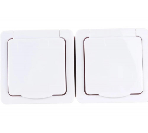 Двухместная розетка IEK с заземляющим контактом, с крышкой, для открытой установки РСб22-3-ГПБб IP54 ERMP22-K01-16-54-EC