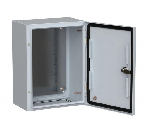 IEK Titan 5: надежный металлический корпус для щмп-40.30.20