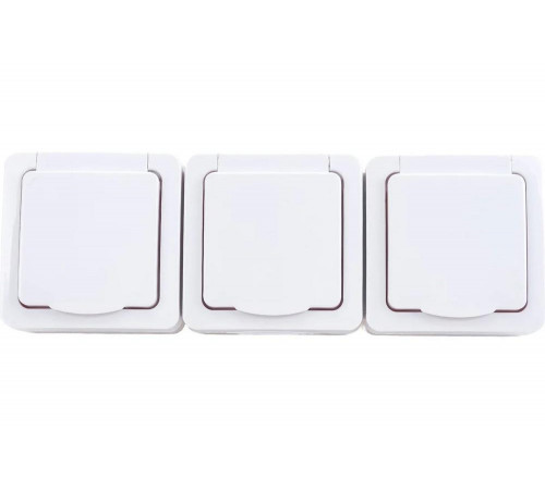 Трехместная розетка IEK РСб23-3-ГПБб ГЕРМЕС