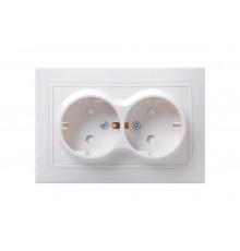 2местная розетка IEK РСш12-3-КБ c заземляющим контактом, с защитной шторкой 16А КВАРТА белый ERK21-K01-16-DM