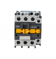 Контактор IEK КМИ-23211 32А 220В ИЭК KKM21-032-230-01