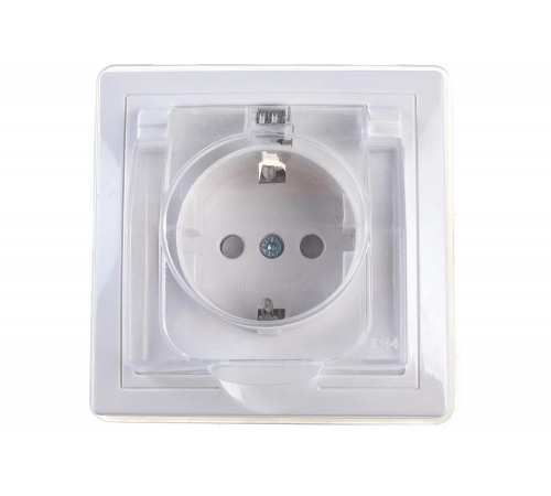 Розетка IEK КВАРТА РСбш11-3-ККБ-44 - удобная одноместная розетка