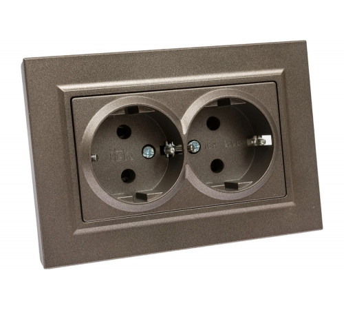 Розетка IEK Brite рс12-3-бртб - удобное электрооборудование для вашего дома